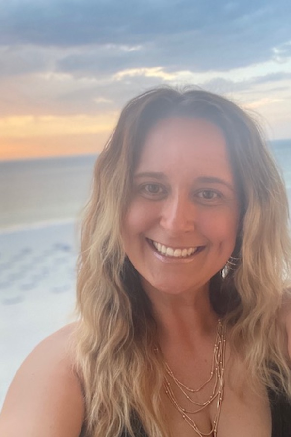 Cruise Brothers Travel Agent April Fisher
